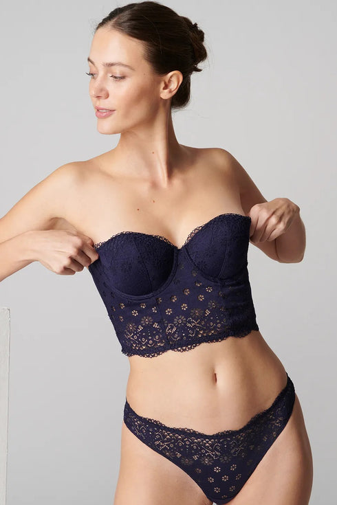 Simone Perele 1B4 Aimee Thong